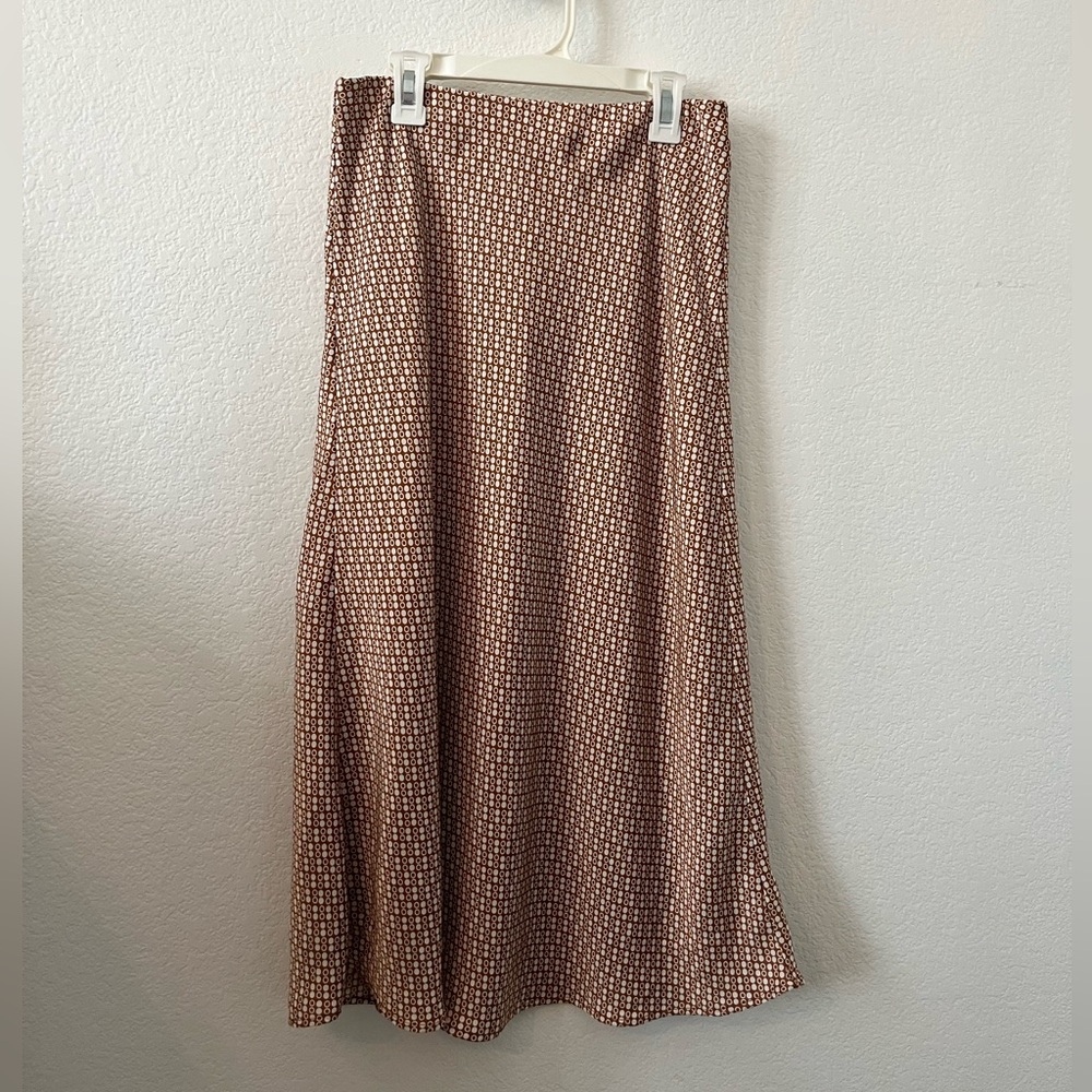 Elegant Brown Patterned Slip Skirt